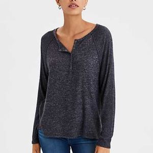 5/$25 American Eagle Plush Henley